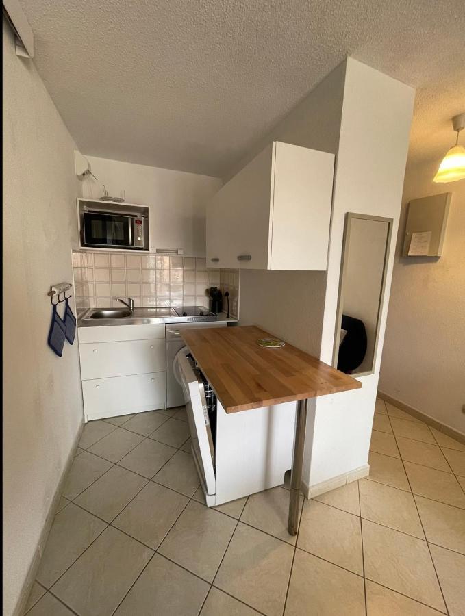 Charmant Appartement A Quelques Metres De La Plage La Londe-les-Maures Ngoại thất bức ảnh